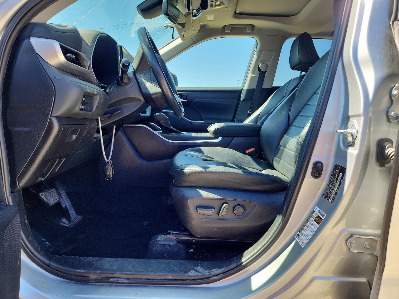 2023 TOYOTA HIGHLANDER HYBRID XLE photo 19