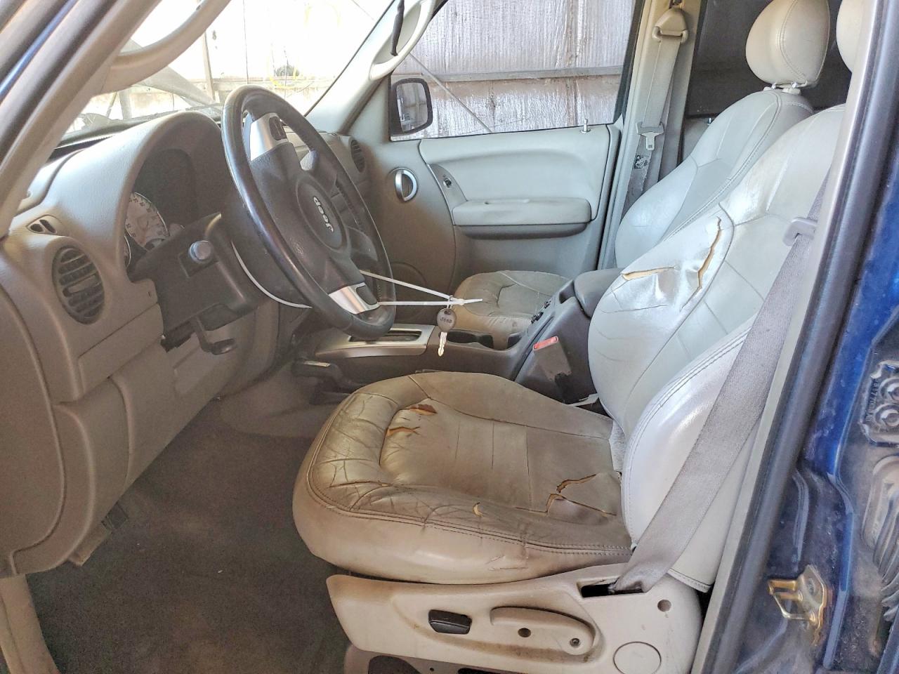 2002 JEEP LIBERTY LIMITED photo 19