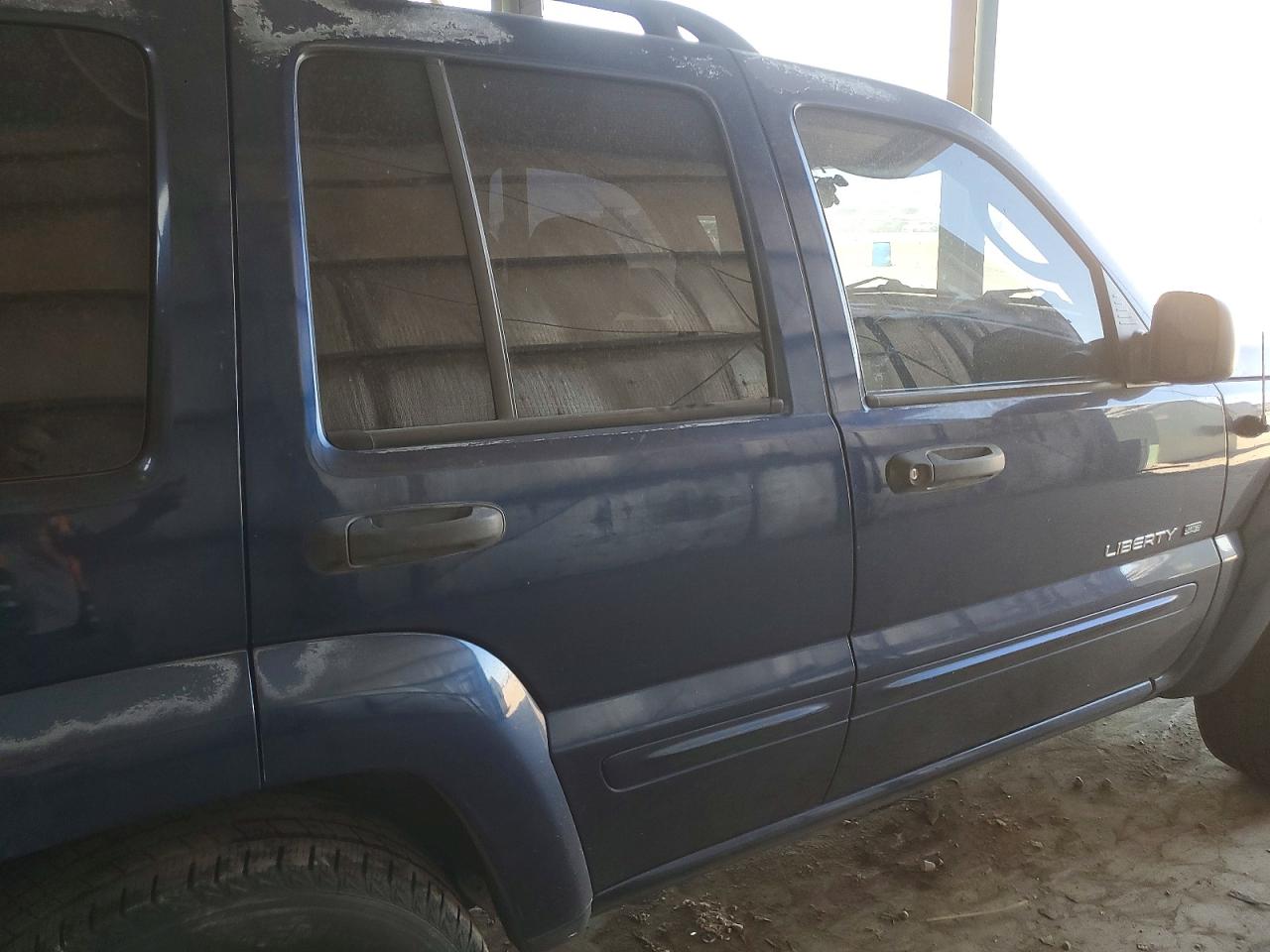 2002 JEEP LIBERTY LIMITED photo 28