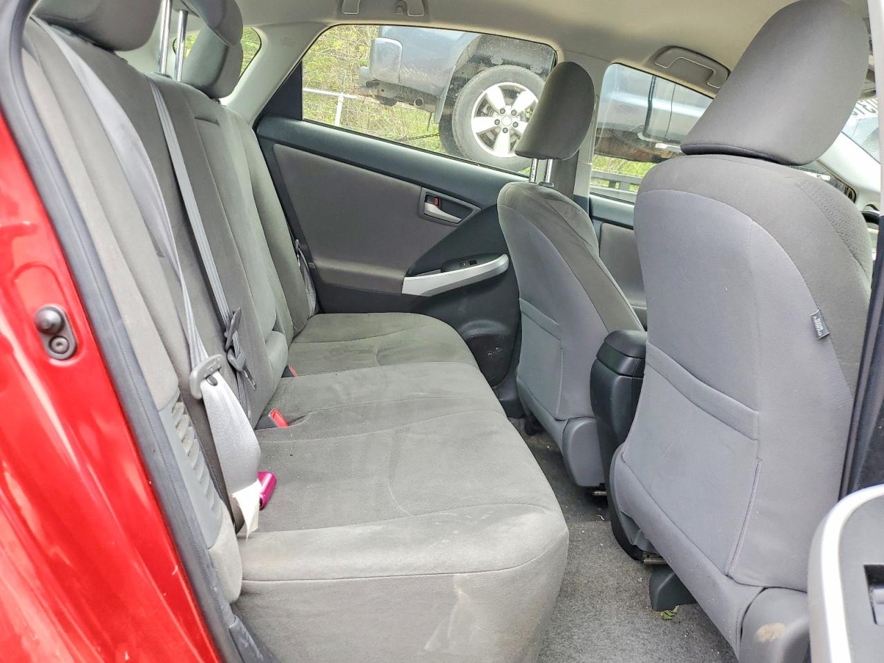 2012 TOYOTA PRIUS TWO photo 28