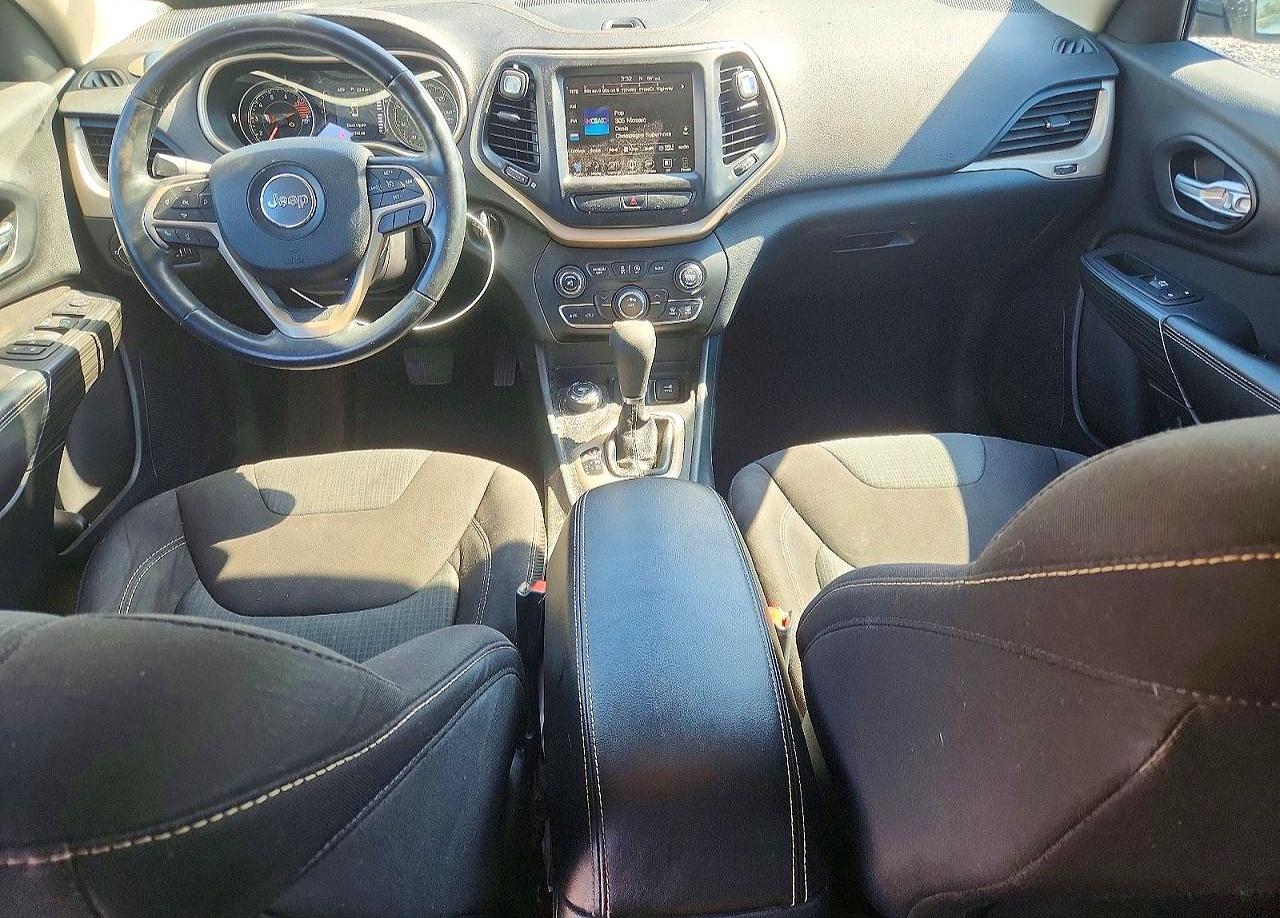 2016 JEEP CHEROKEE LATITUDE photo 15