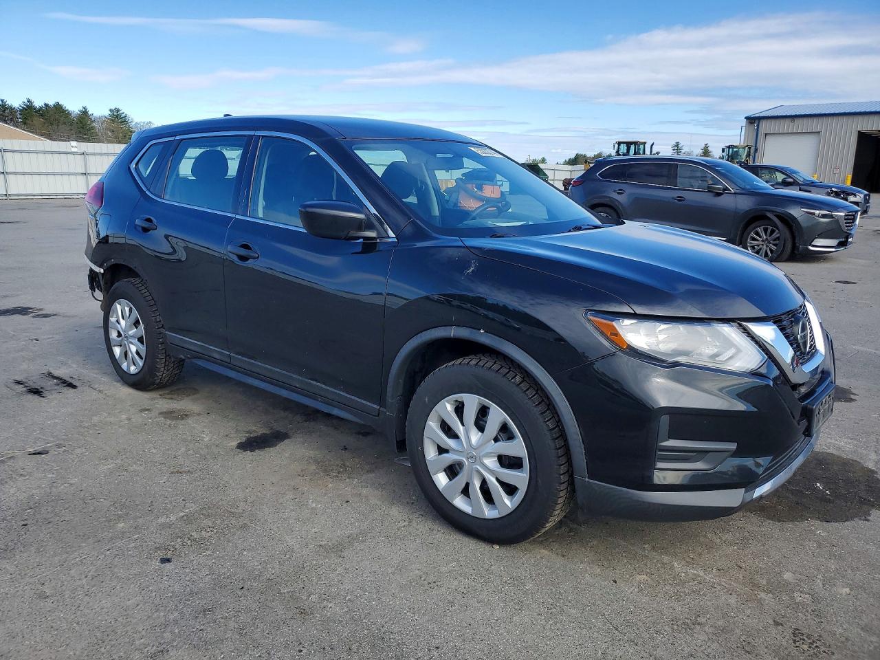 2018 NISSAN ROGUE S photo 4