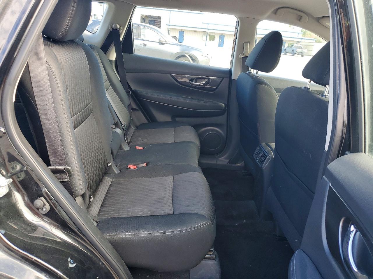 2018 NISSAN ROGUE S photo 10