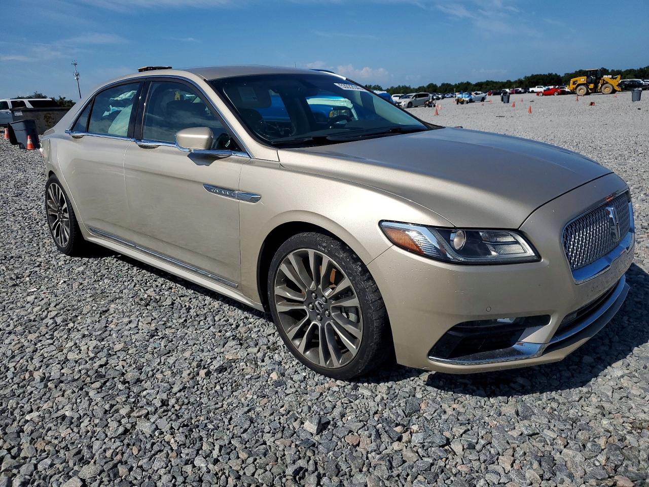 2017 LINCOLN CONTINENTAL SELECT photo 4