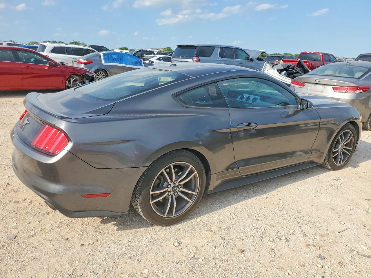 2015 FORD MUSTANG photo 5
