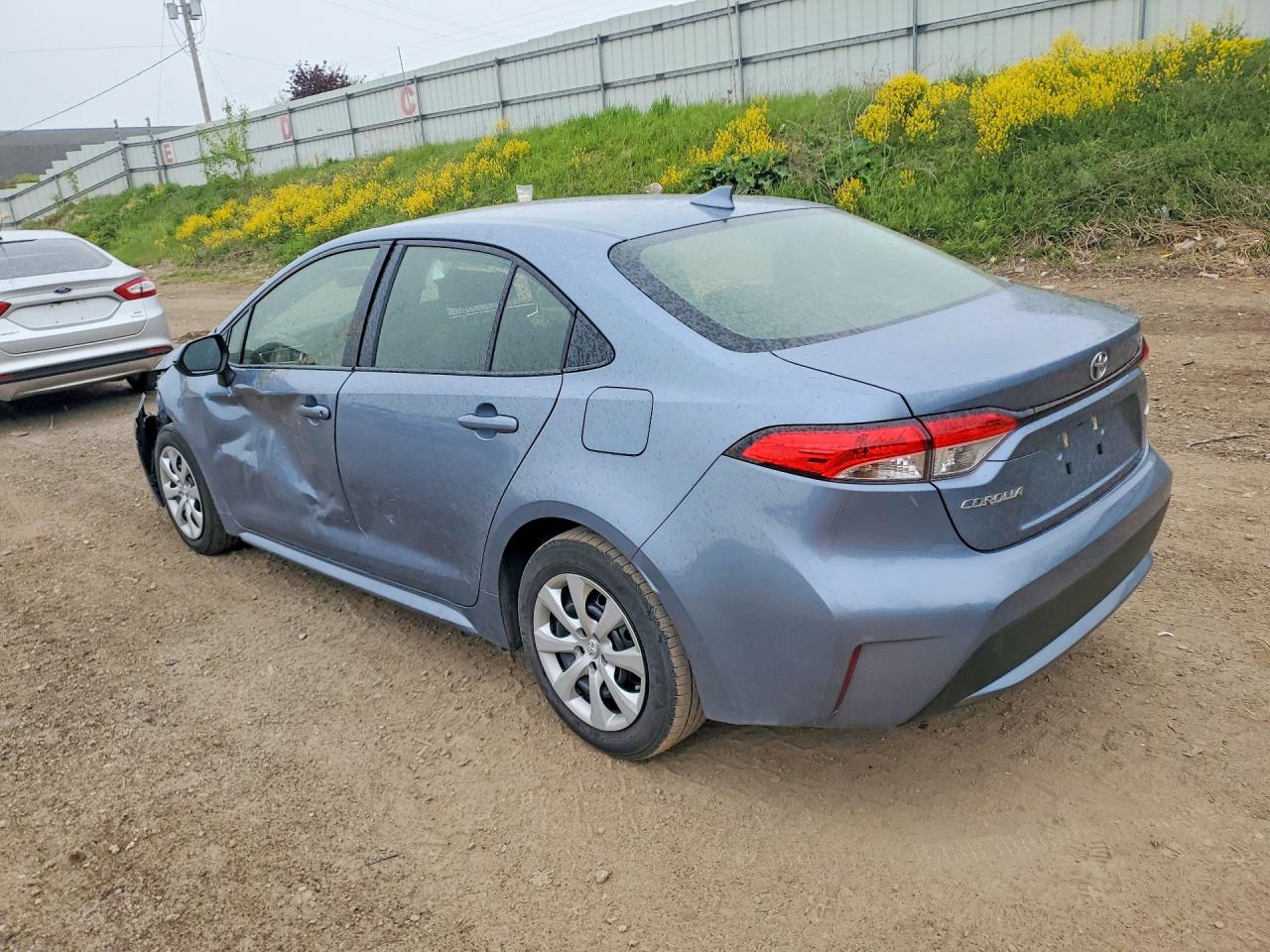 2022 TOYOTA COROLLA LE photo 4