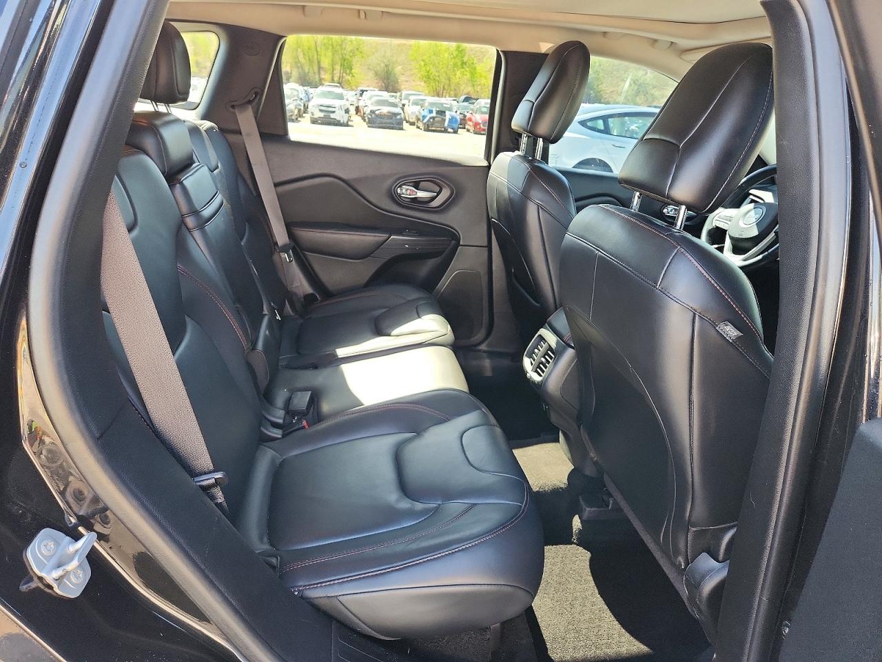 2016 JEEP CHEROKEE TRAILHAWK photo 21