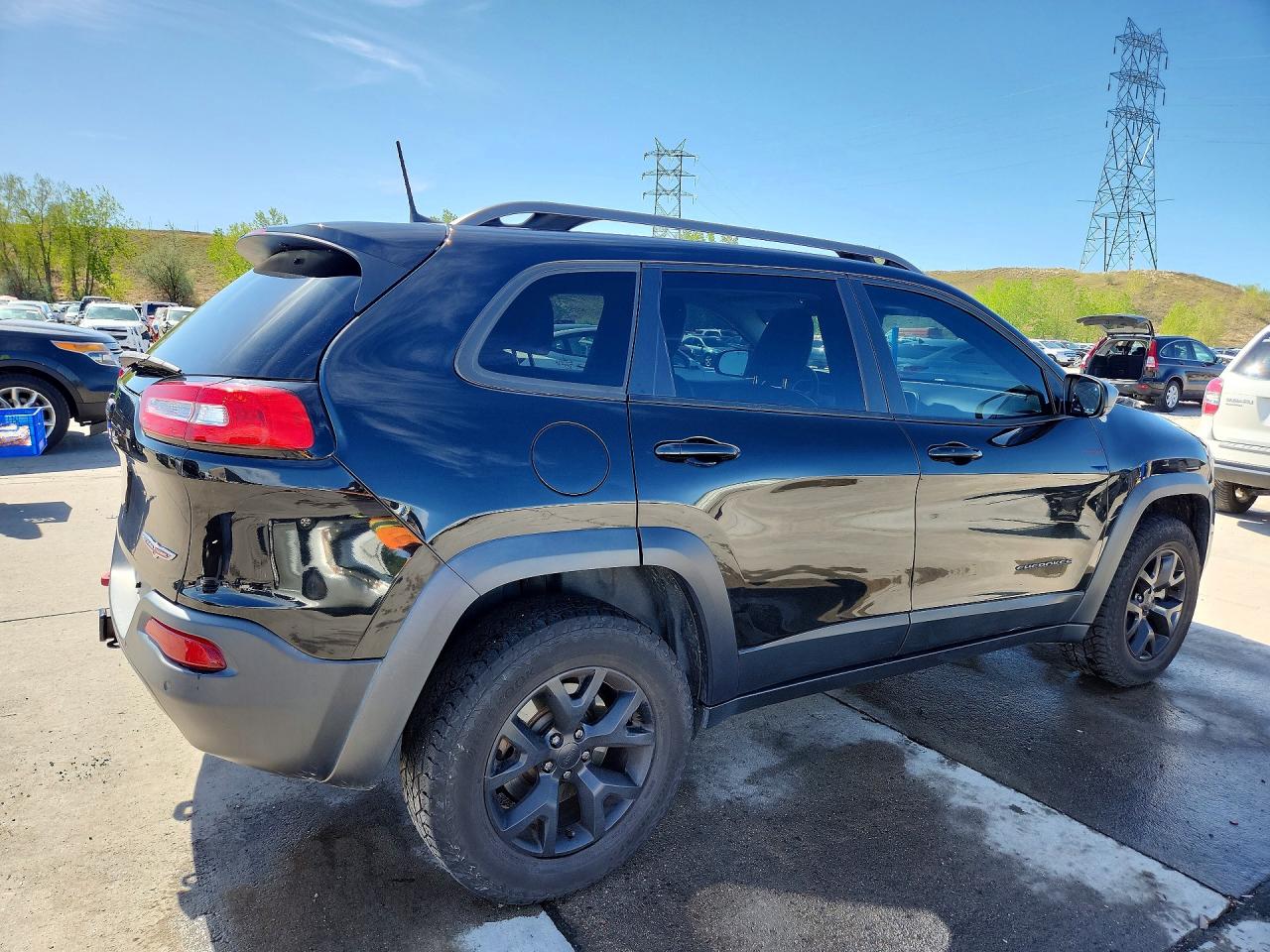 2016 JEEP CHEROKEE TRAILHAWK photo 5
