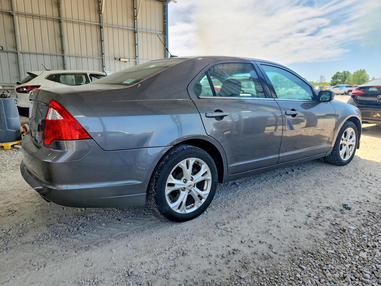 2012 FORD FUSION SE photo 3