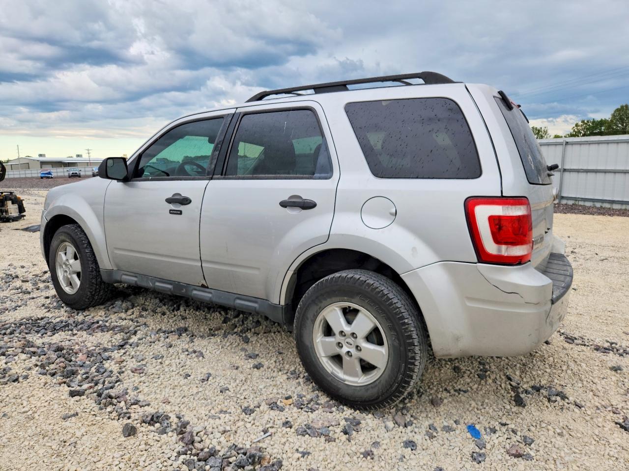 2012 FORD ESCAPE XLT photo 3