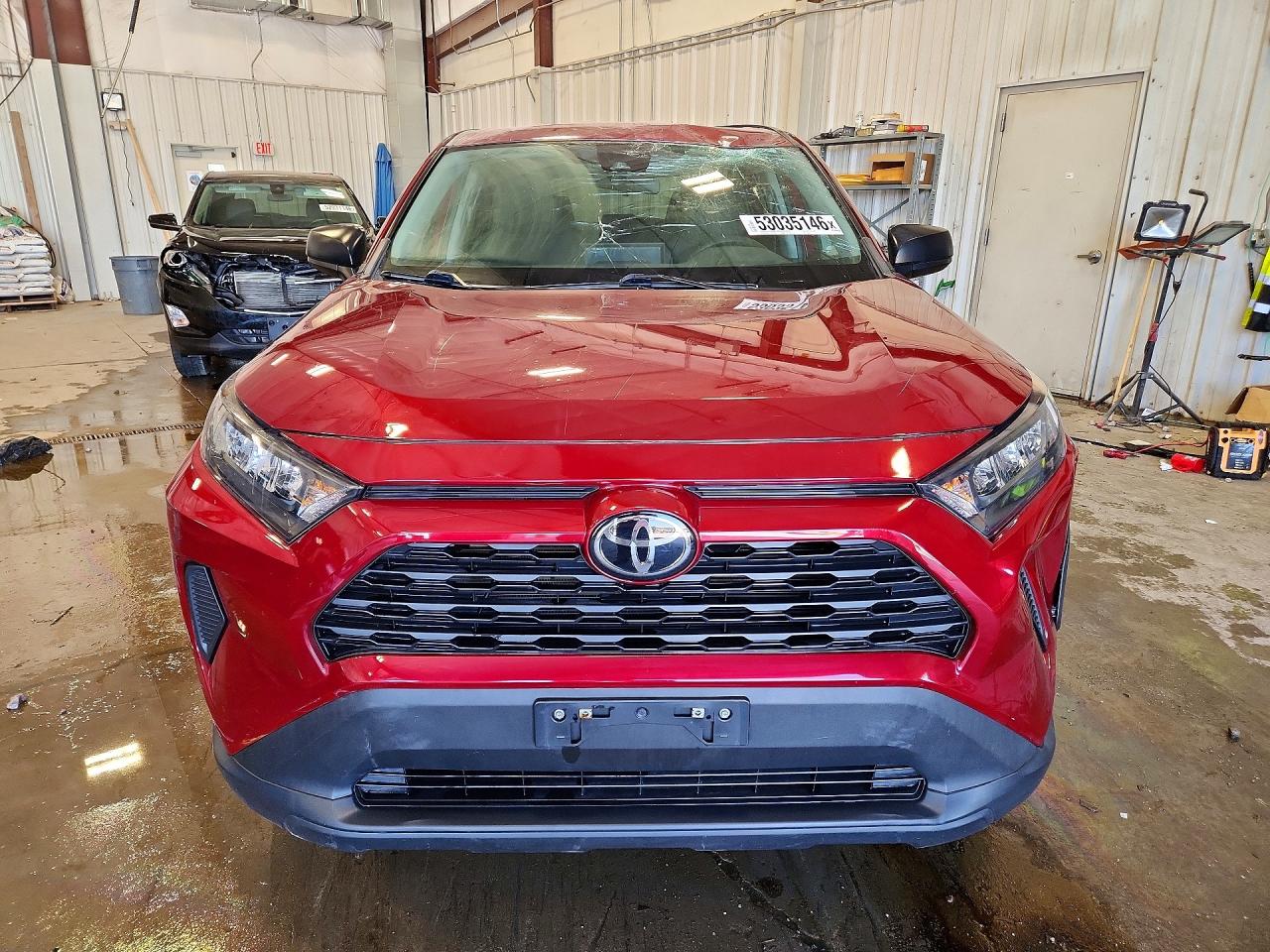 2022 TOYOTA RAV4 LE photo 9