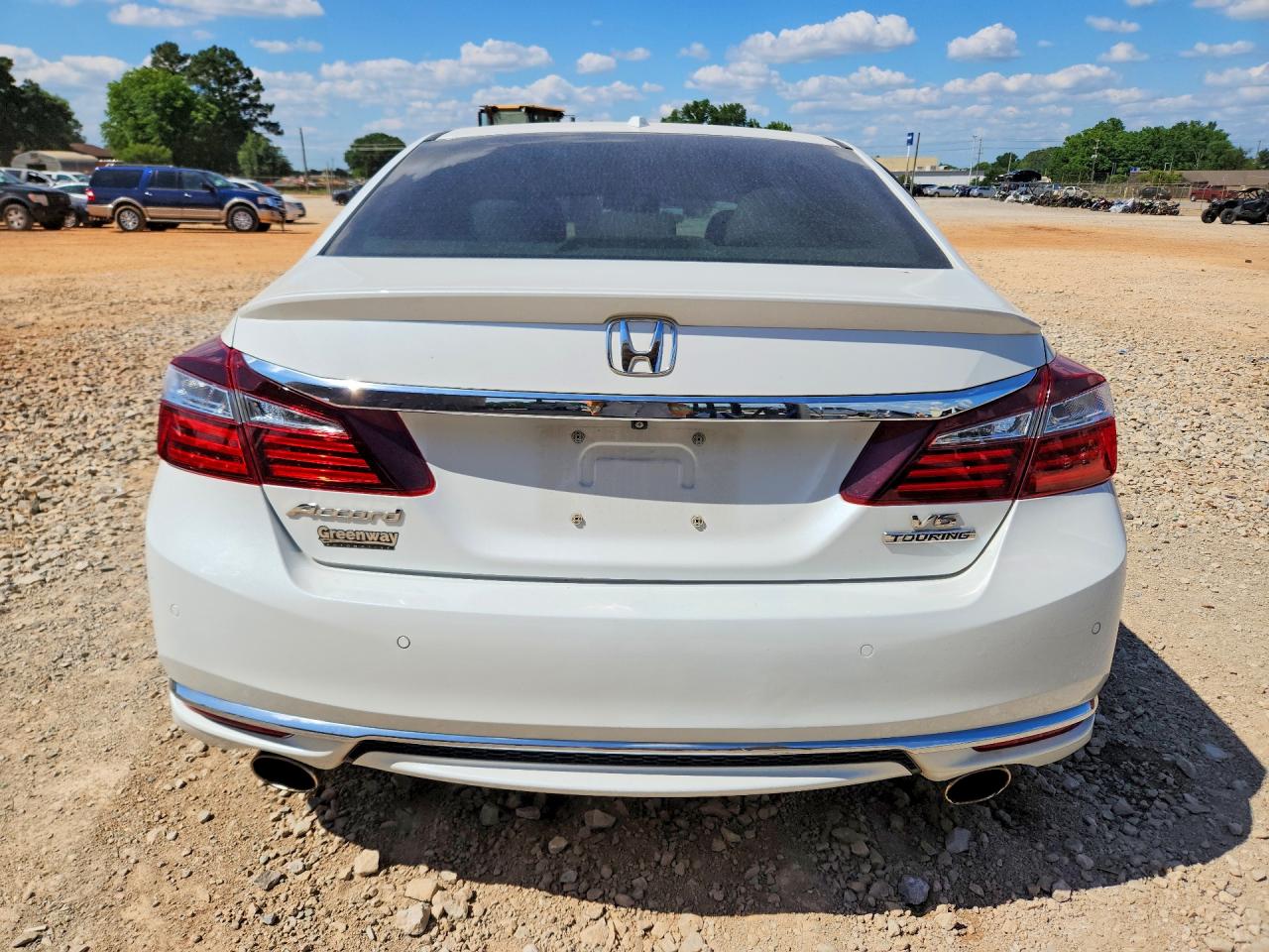 2017 HONDA ACCORD TOURING photo 6
