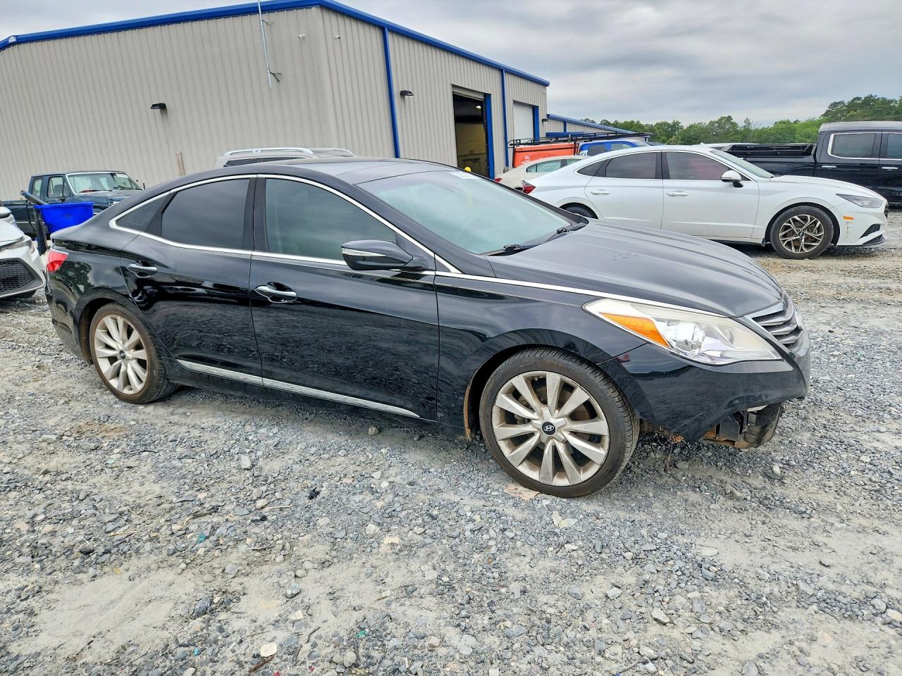 2017 HYUNDAI AZERA LIMITED photo 4