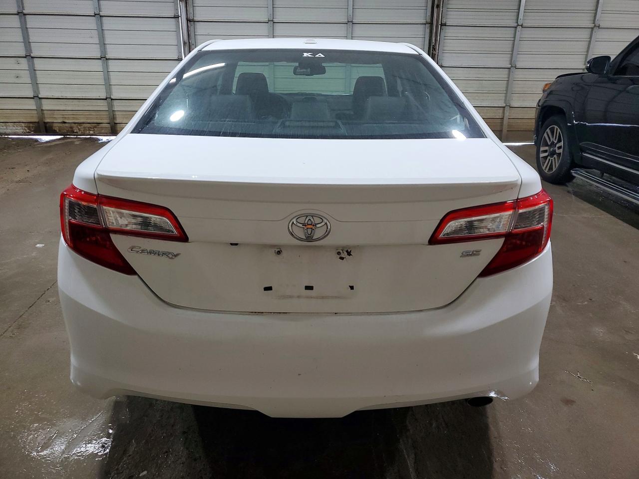 2013 TOYOTA CAMRY SE photo 6