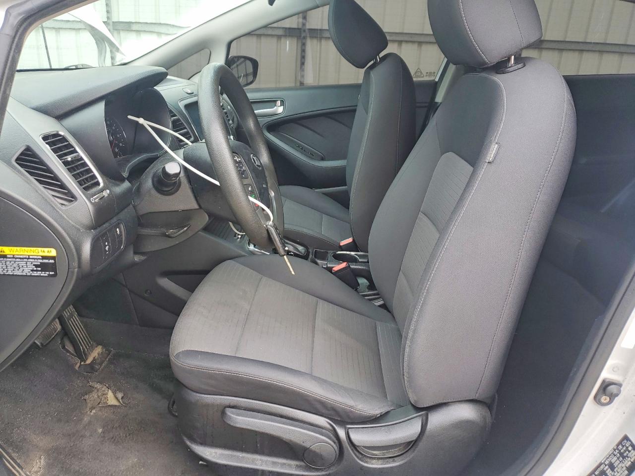 2018 KIA FORTE LX photo 19