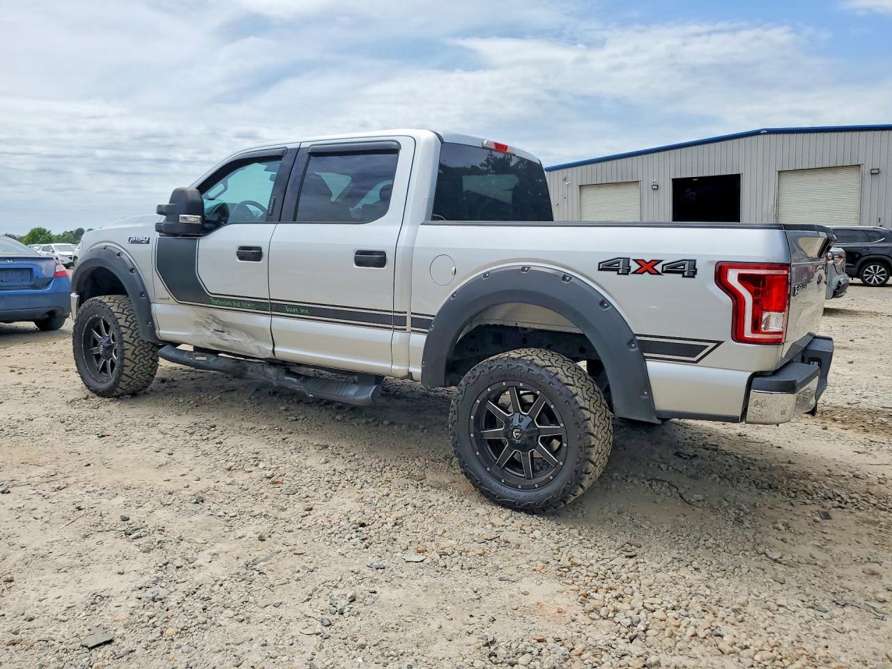 2017 FORD F150 SUPERCREW photo 3
