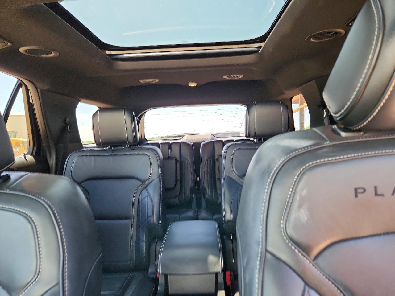 2017 FORD EXPLORER PLATINUM photo 28