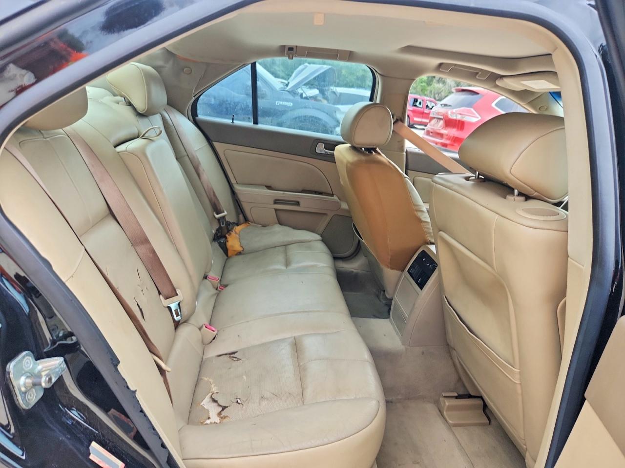 2005 CADILLAC STS photo 28