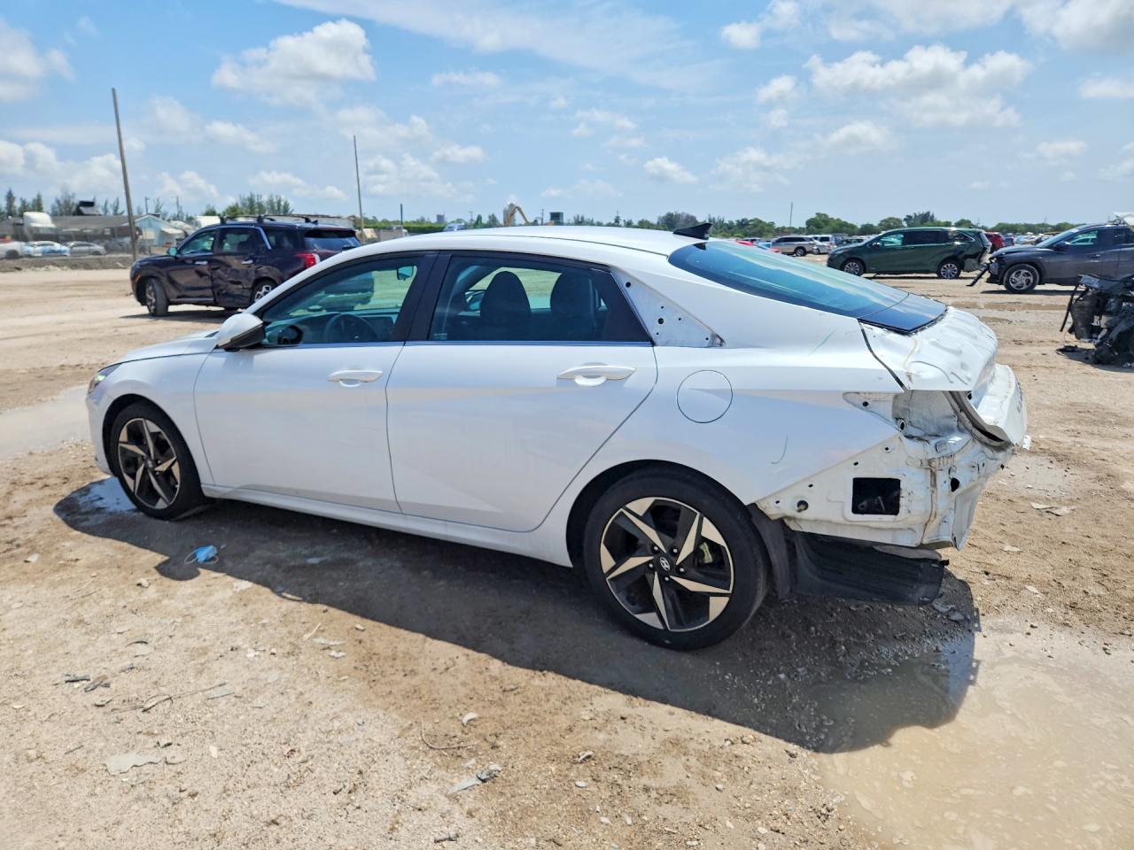 2021 HYUNDAI ELANTRA SEL photo 4