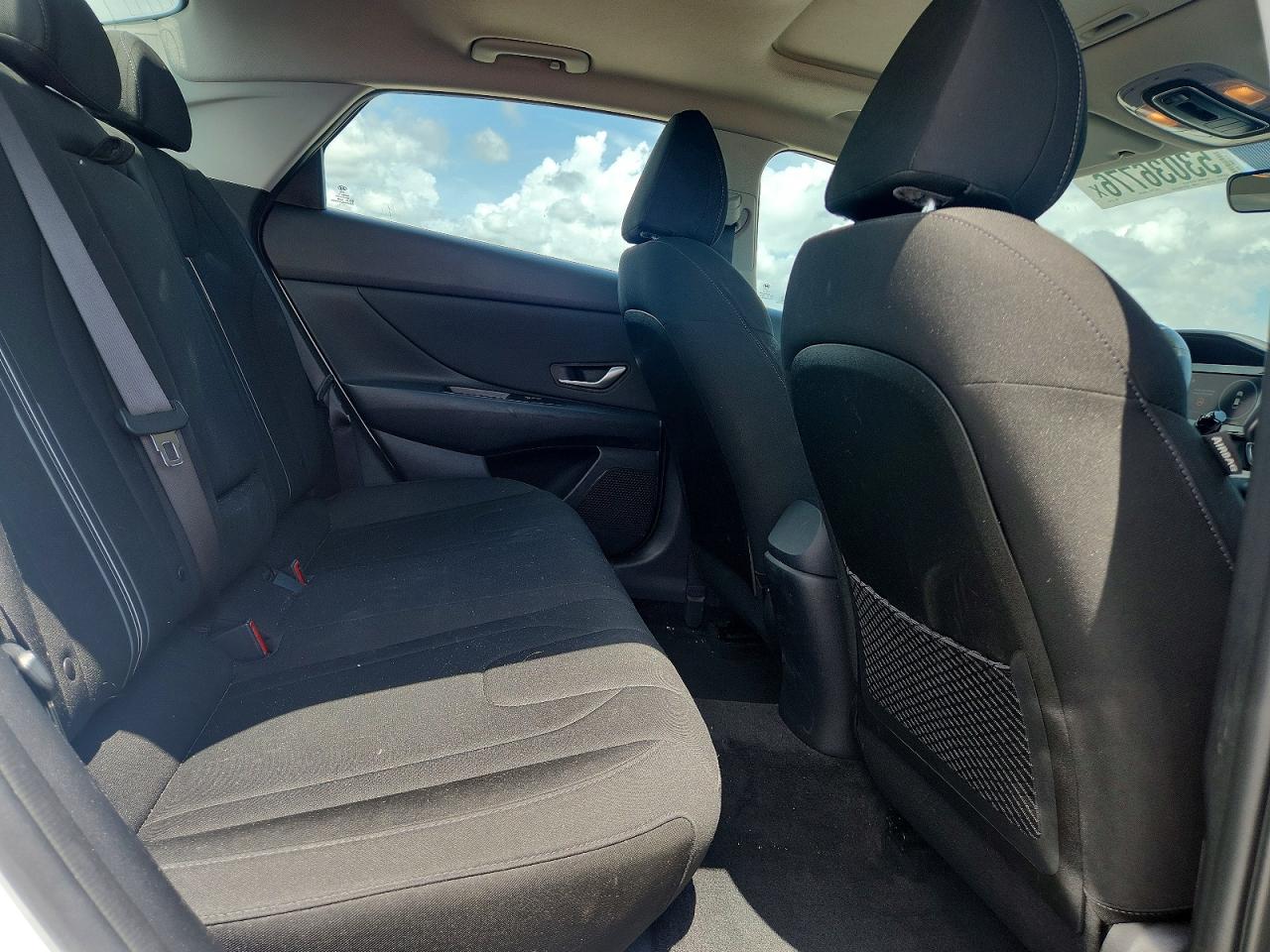 2021 HYUNDAI ELANTRA SEL photo 28