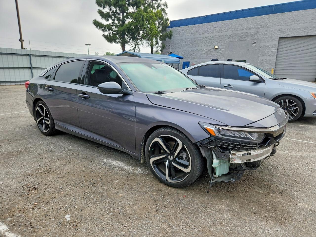 2018 HONDA ACCORD SPORT photo 4
