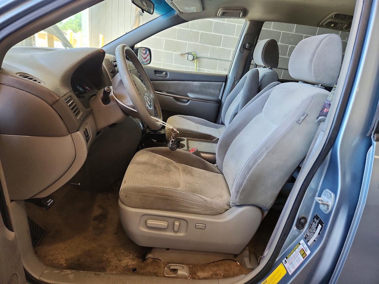 2008 TOYOTA SIENNA LE 8-PASSENGER photo 13