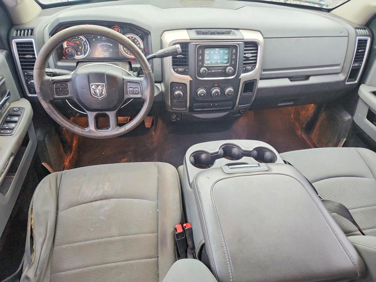 2013 RAM 1500 photo 8