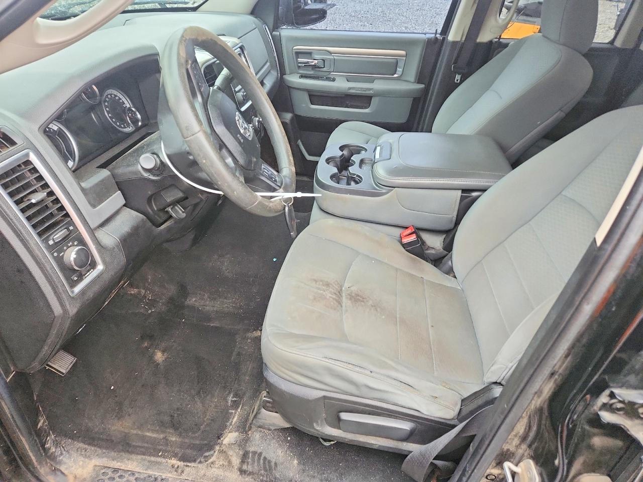 2013 RAM 1500 photo 7
