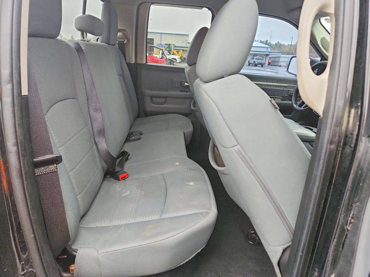 2013 RAM 1500 photo 10