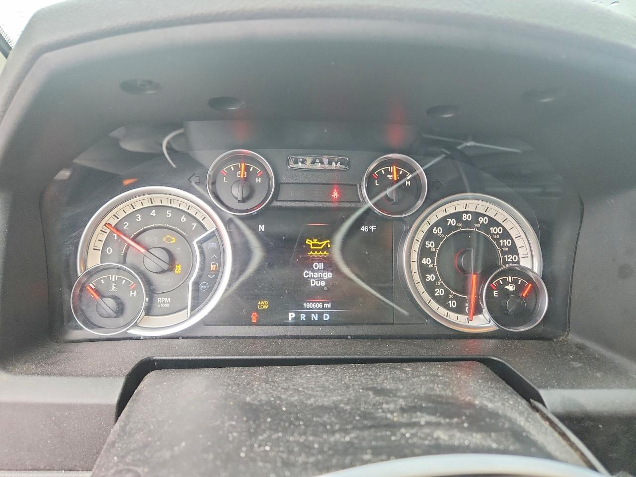 2013 RAM 1500 photo 9