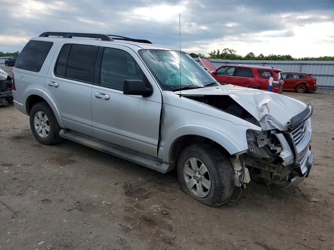 2009 FORD EXPLORER XLT photo 4