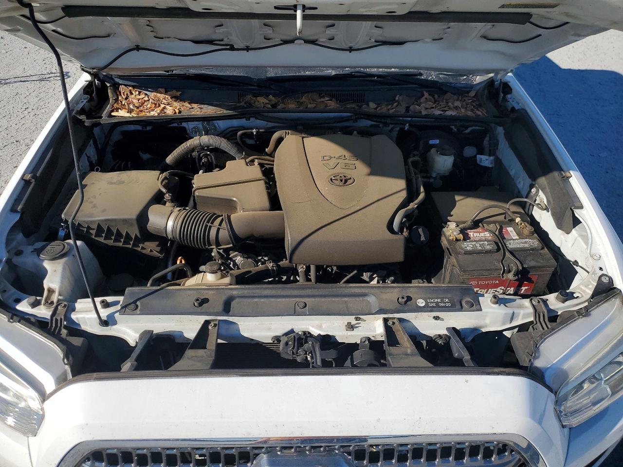 2017 TOYOTA TACOMA TRD OFF-ROAD photo 21