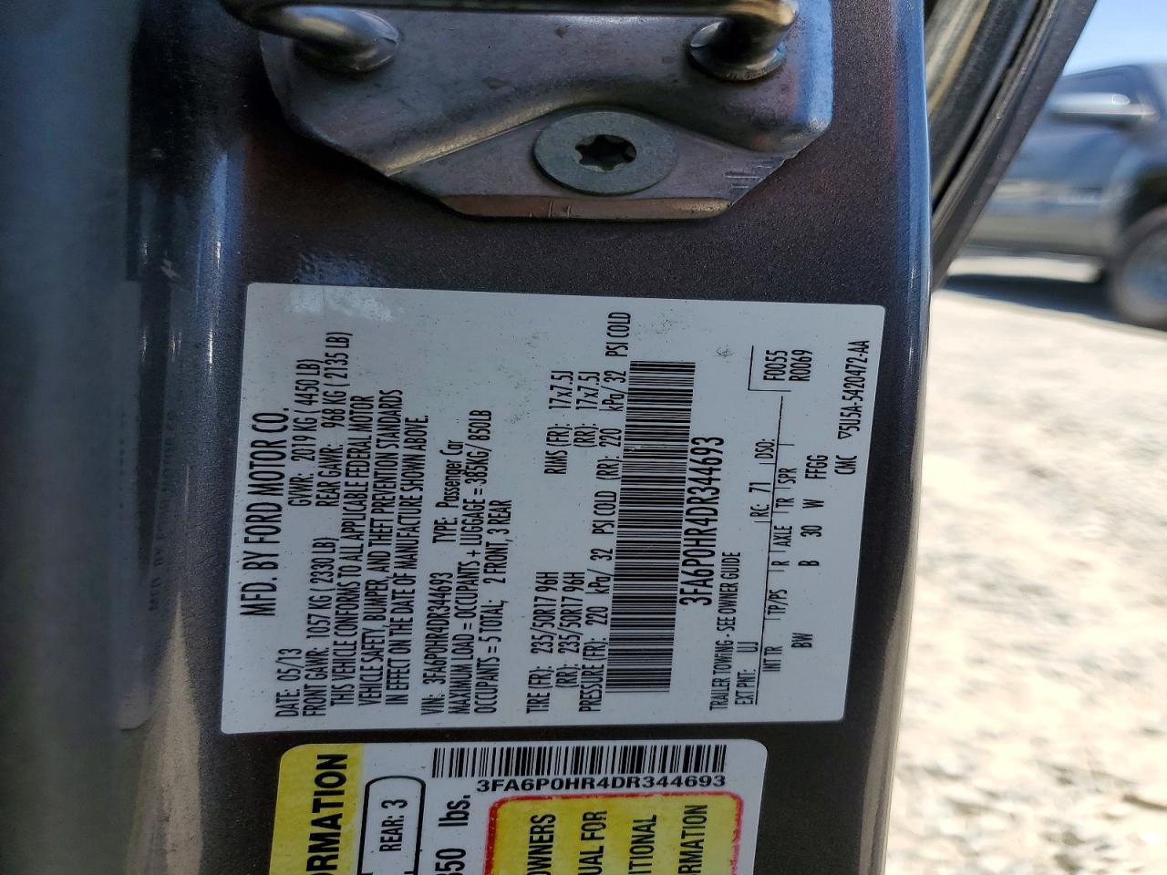 2013 FORD FUSION SE photo 23