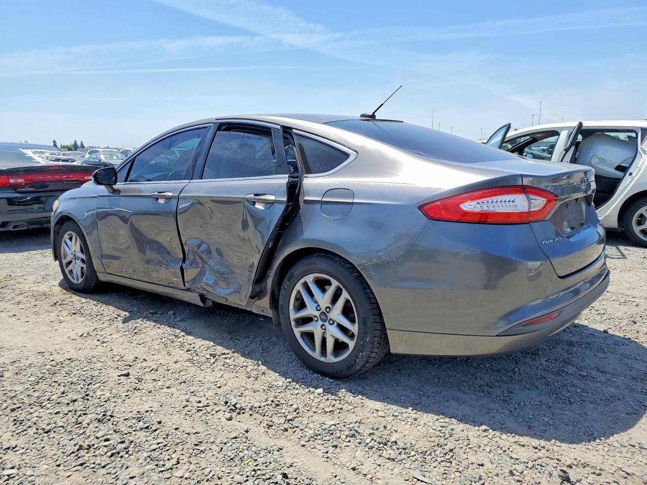 2013 FORD FUSION SE photo 3