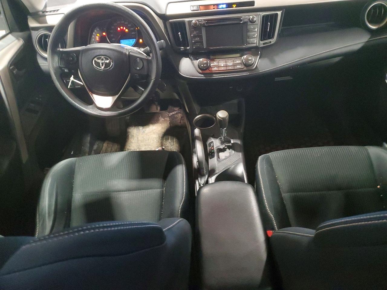 2013 TOYOTA RAV4 XLE photo 22