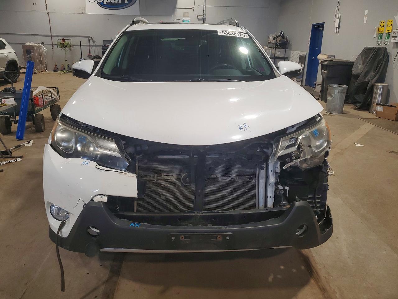 2013 TOYOTA RAV4 XLE photo 13