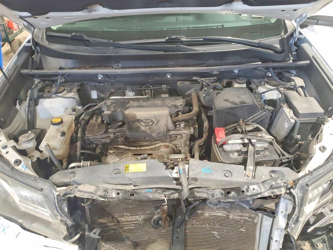 2013 TOYOTA RAV4 XLE photo 34