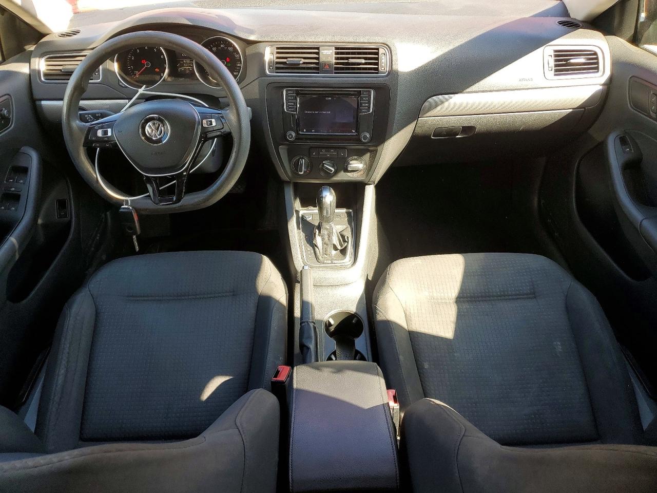 2016 VOLKSWAGEN JETTA SE photo 22