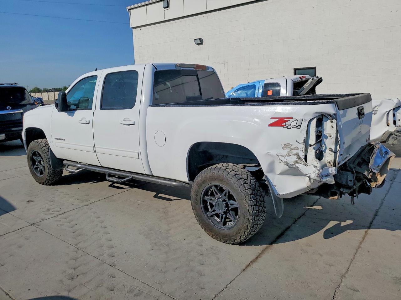 2014 GMC SIERRA K2500 SLT photo 3