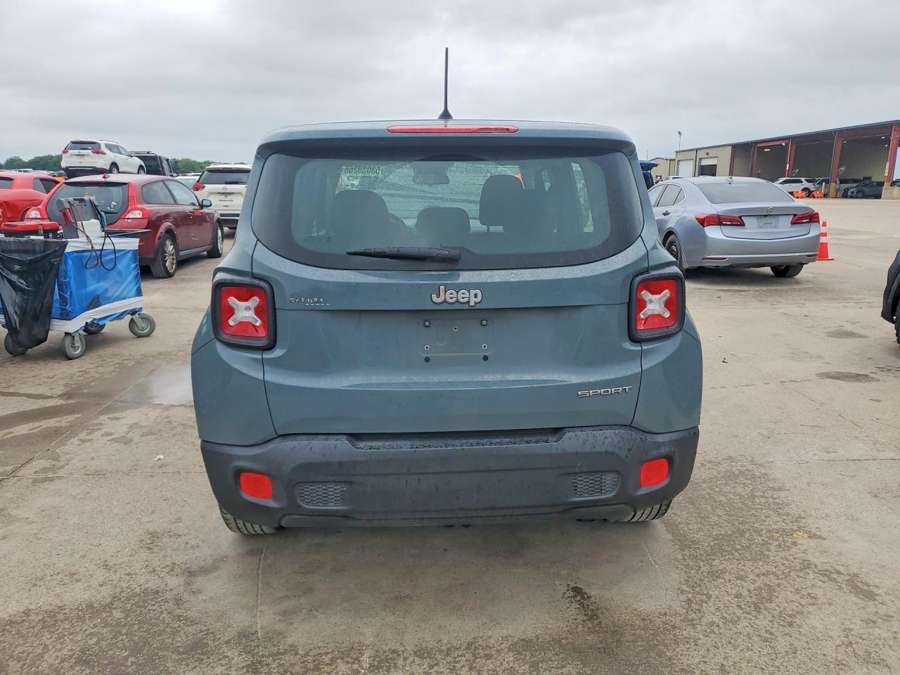 2017 JEEP RENEGADE SPORT photo 6