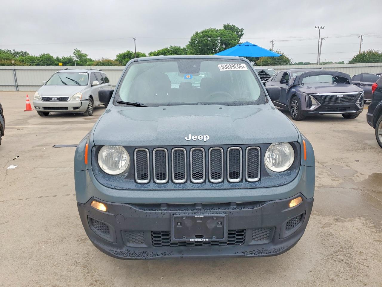2017 JEEP RENEGADE SPORT photo 5