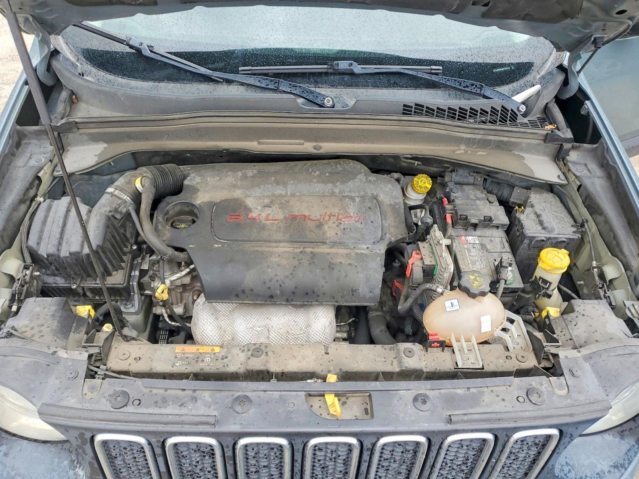 2017 JEEP RENEGADE SPORT photo 11