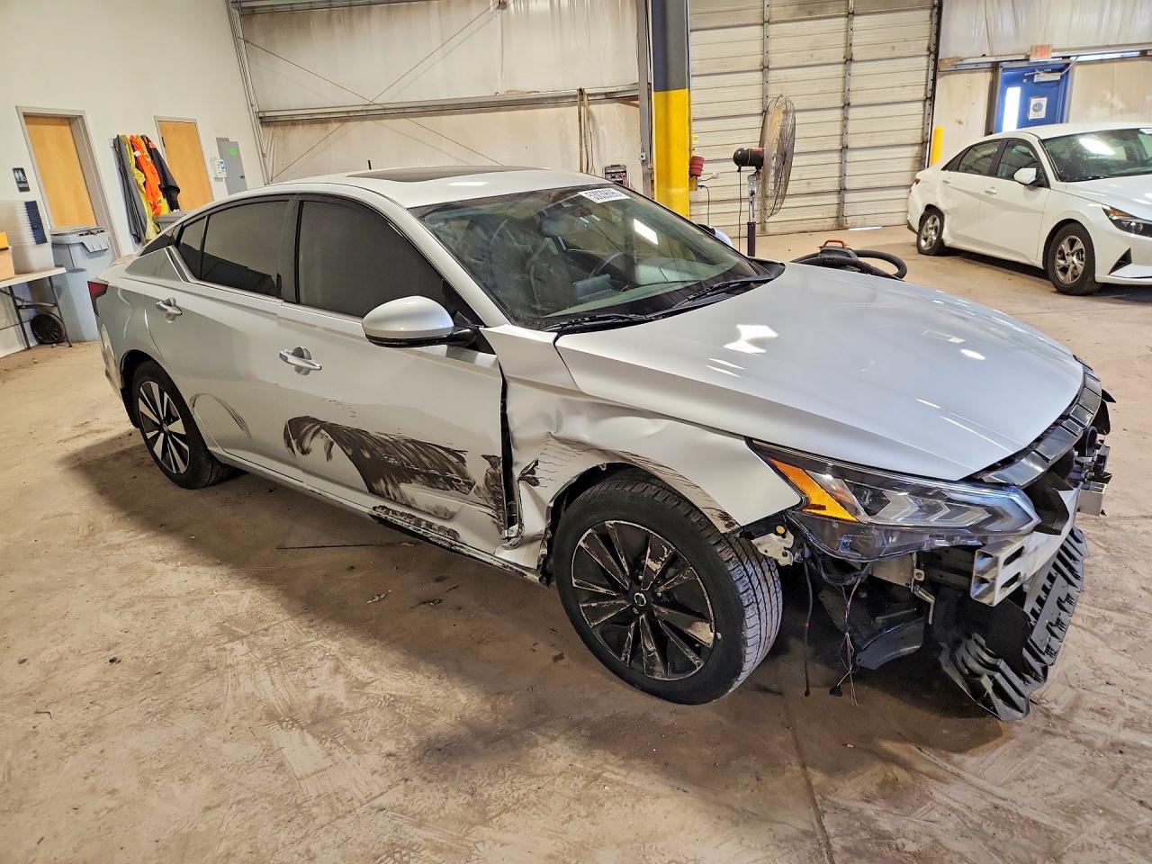2019 NISSAN ALTIMA SV photo 7