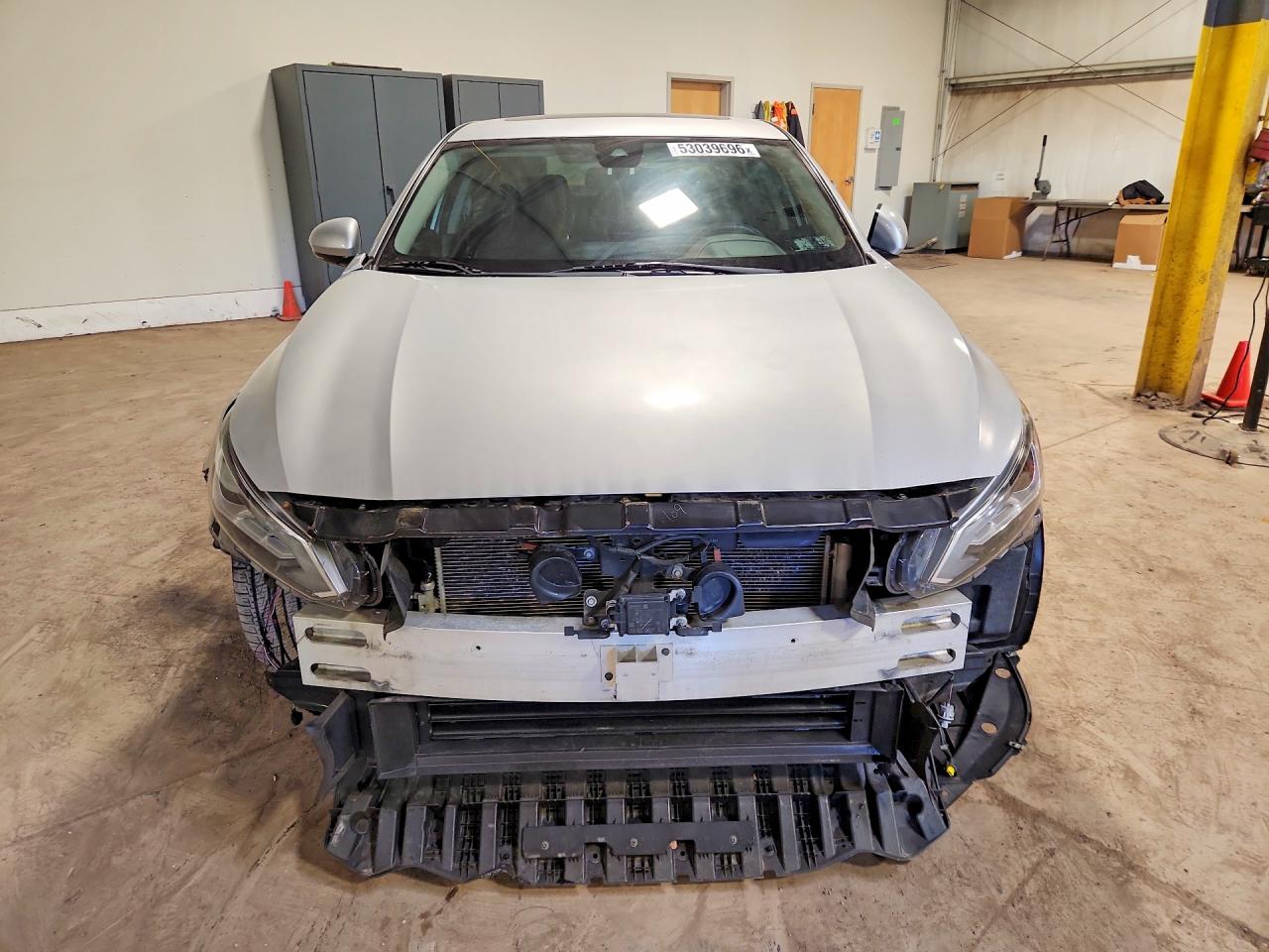 2019 NISSAN ALTIMA SV photo 9