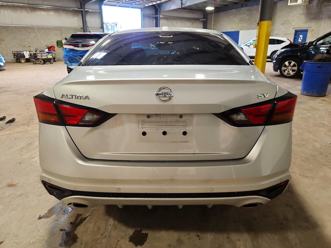 2019 NISSAN ALTIMA SV photo 11