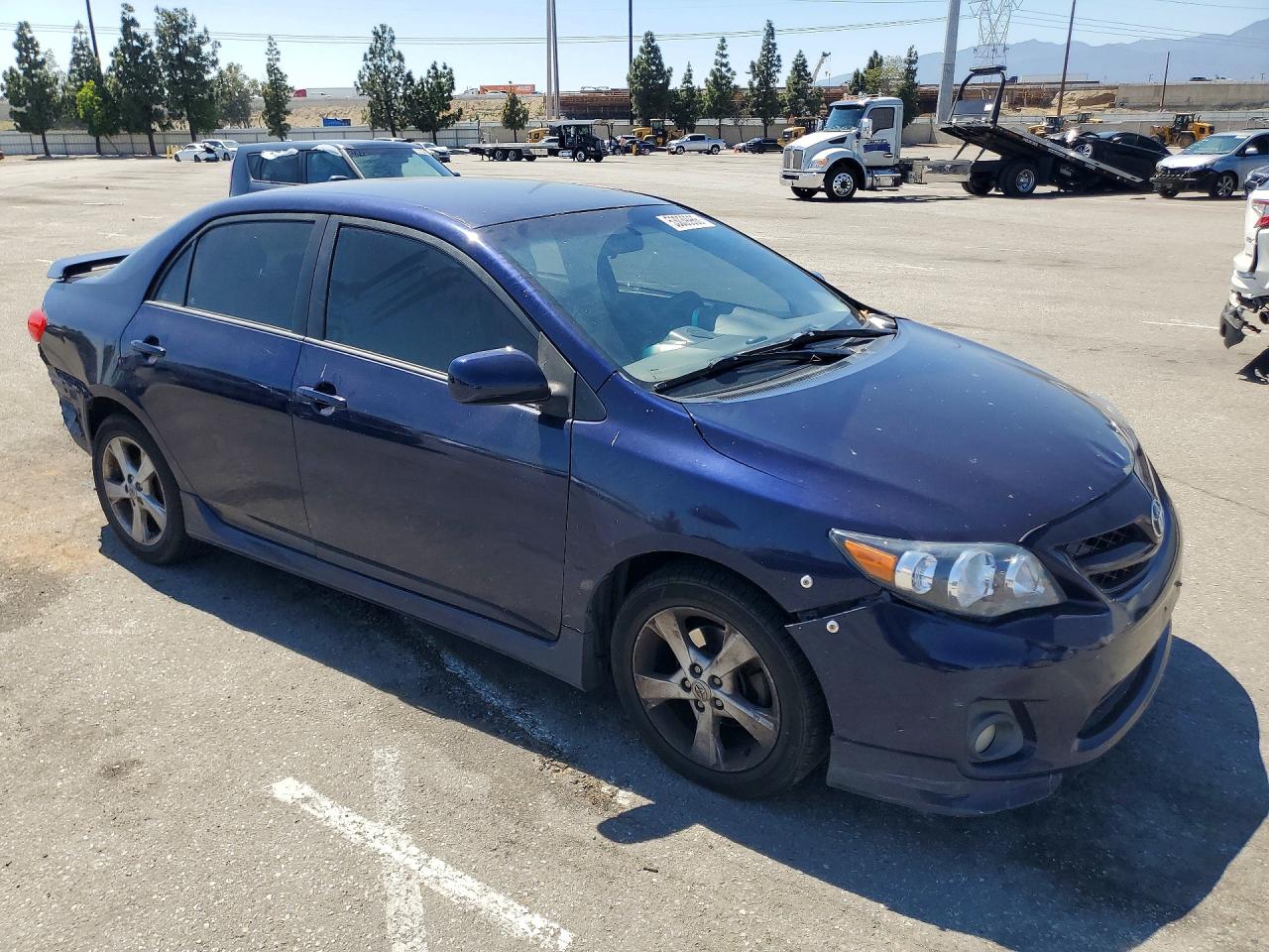 2013 TOYOTA COROLLA S photo 10