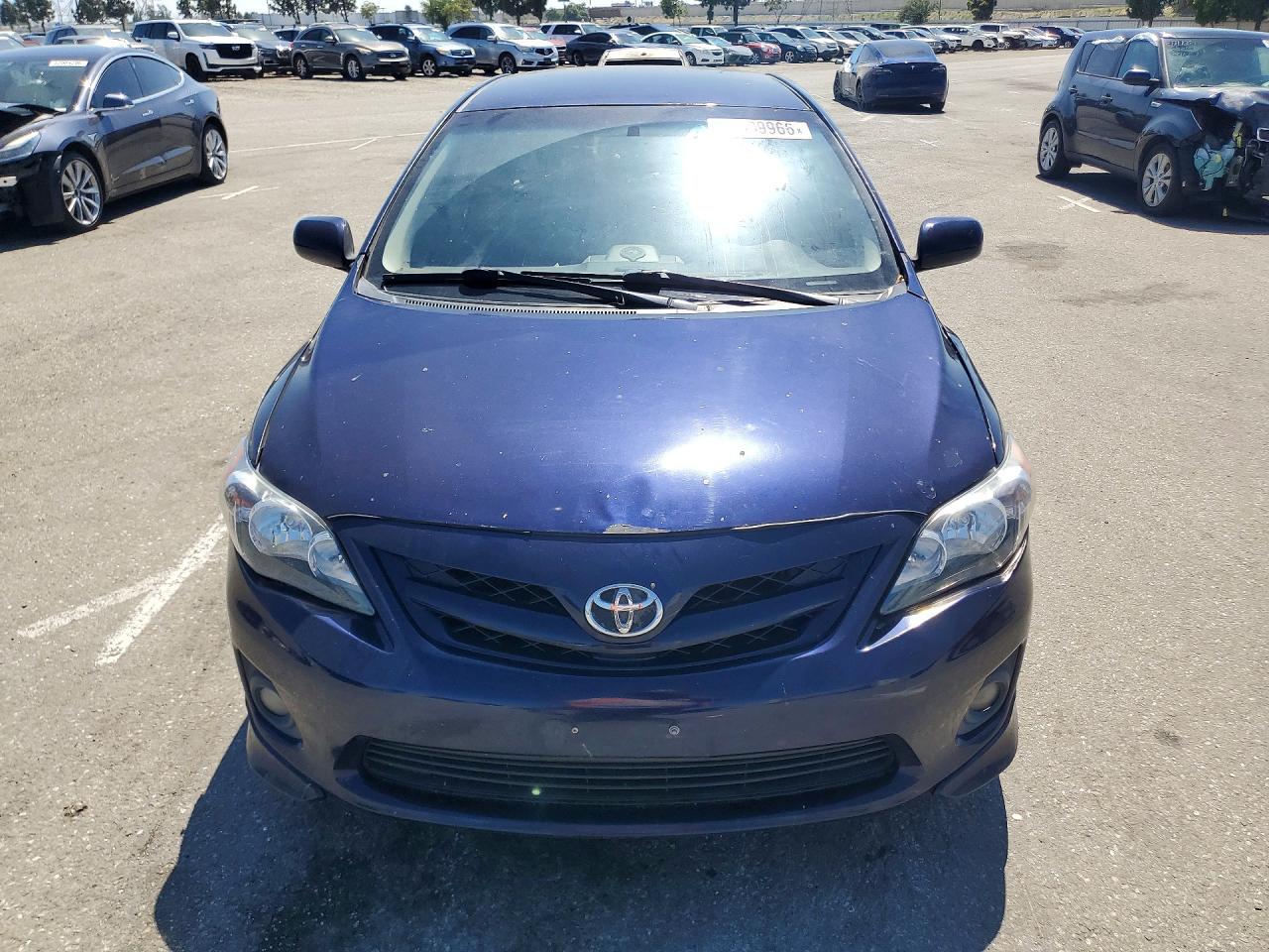 2013 TOYOTA COROLLA S photo 13