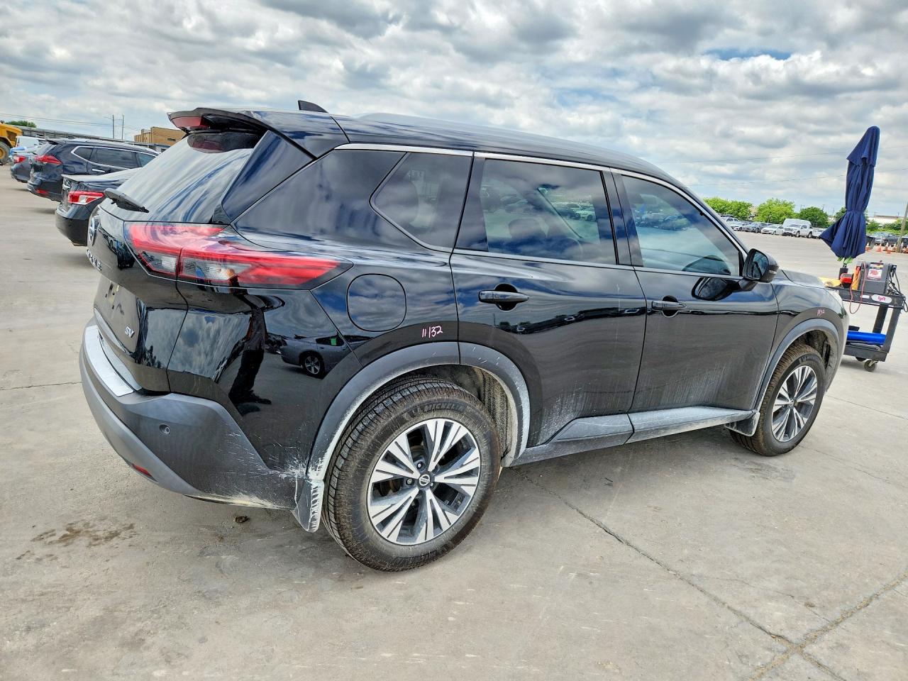 2021 NISSAN ROGUE SV photo 7
