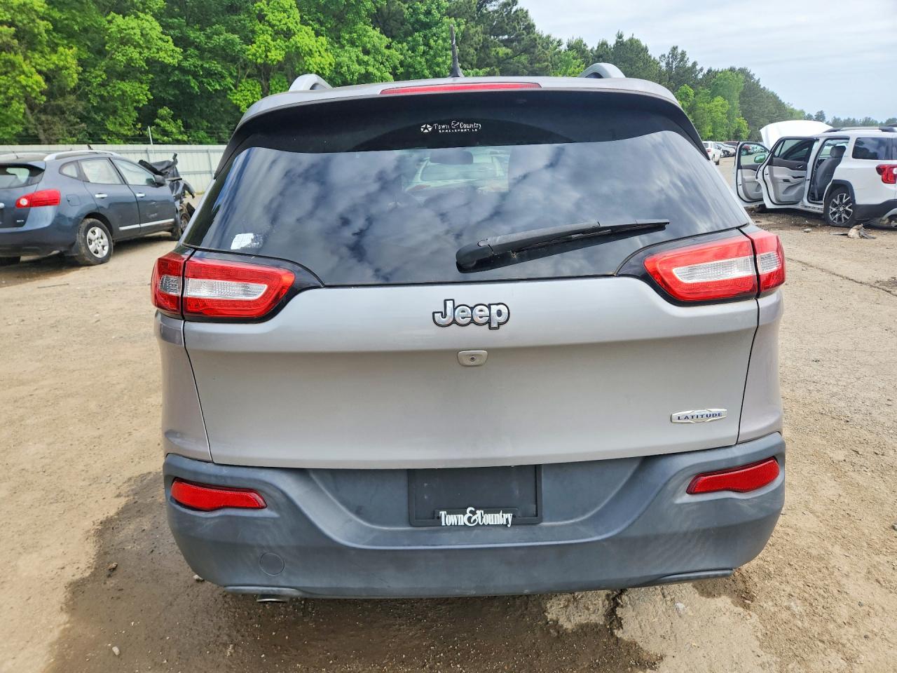 2015 JEEP CHEROKEE LATITUDE photo 16