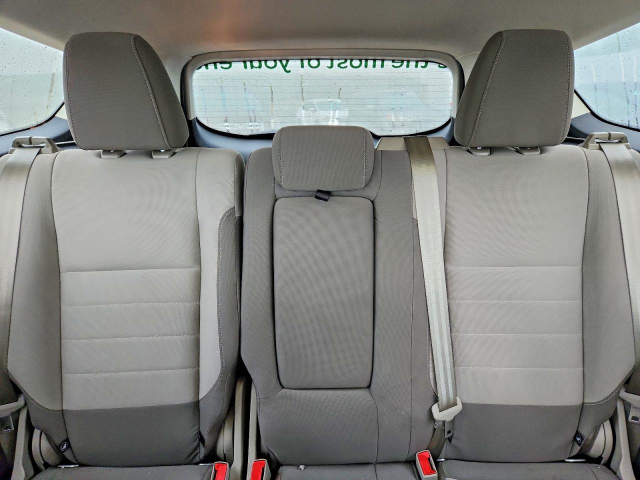 2016 FORD ESCAPE SE photo 19
